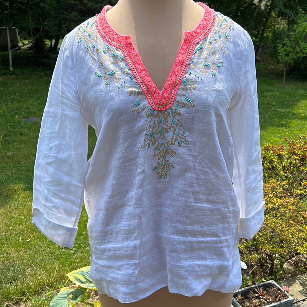 Lily Pulitzer White Linen Tunic with neckline embellishment at neckline SZ small